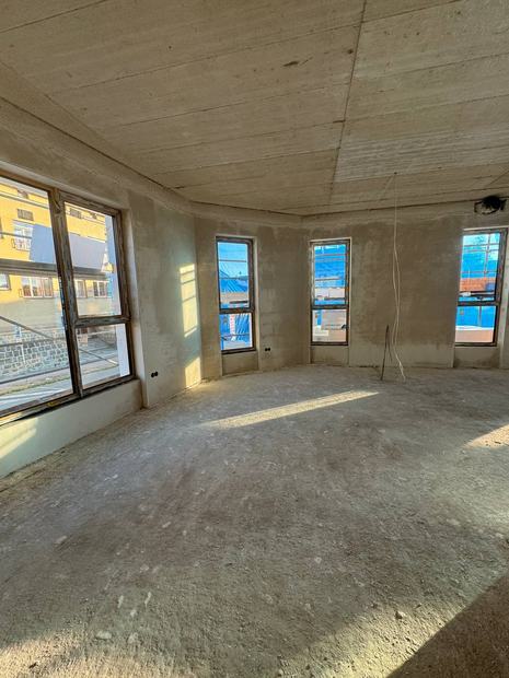 Mateřská škola, Rychnov nad Kněžnou — místnost s rohovými okny